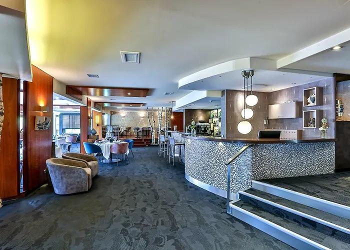 Le Pre De La Cure Hotel