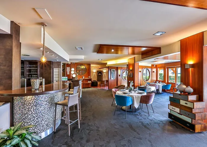 Le Pre De La Cure Hotel 3*